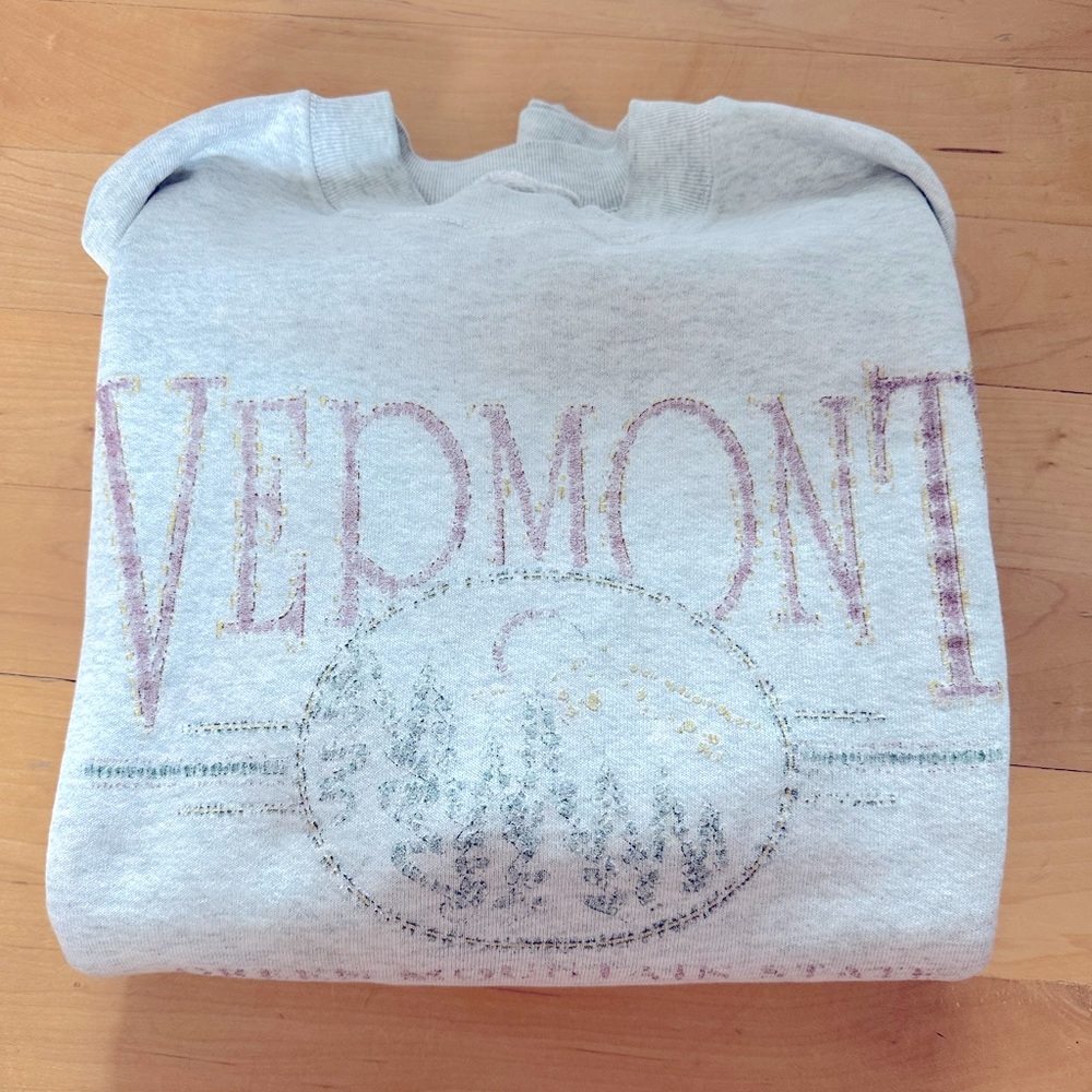 VINTAGE VERMONT CREWNECK